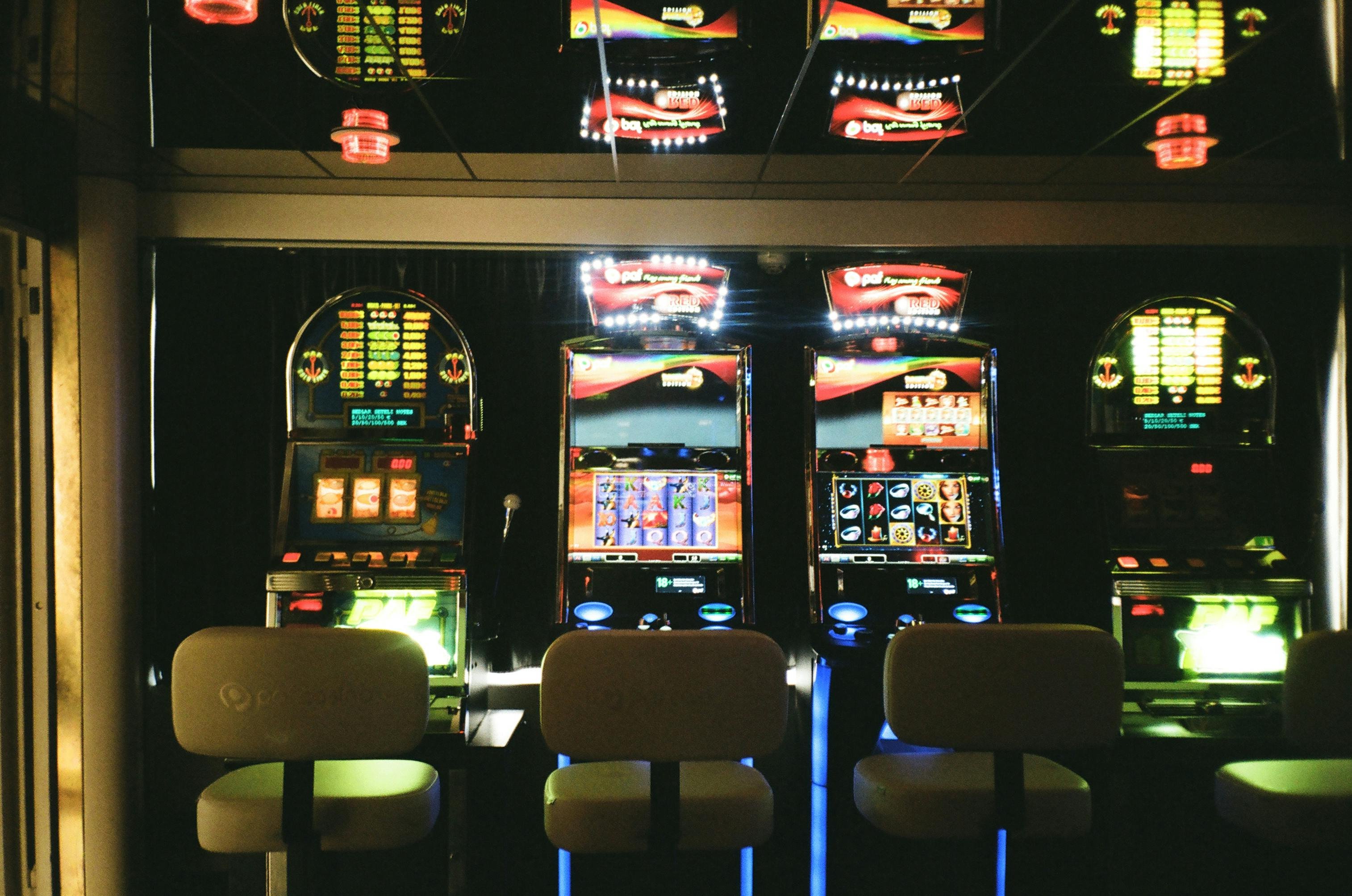 Ilustrasi keamanan enkripsi data dan privasi transaksi deposit di slot789